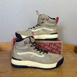 Vans ultraRange Exo hi Mte Taos Taupe ultra Cush women’s size 8.5